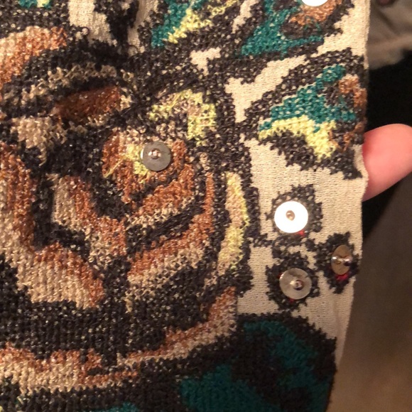 Beautiful FREE PEOPLE Women’s Blouse with Tassels & Sequins - Picture 7 of 17